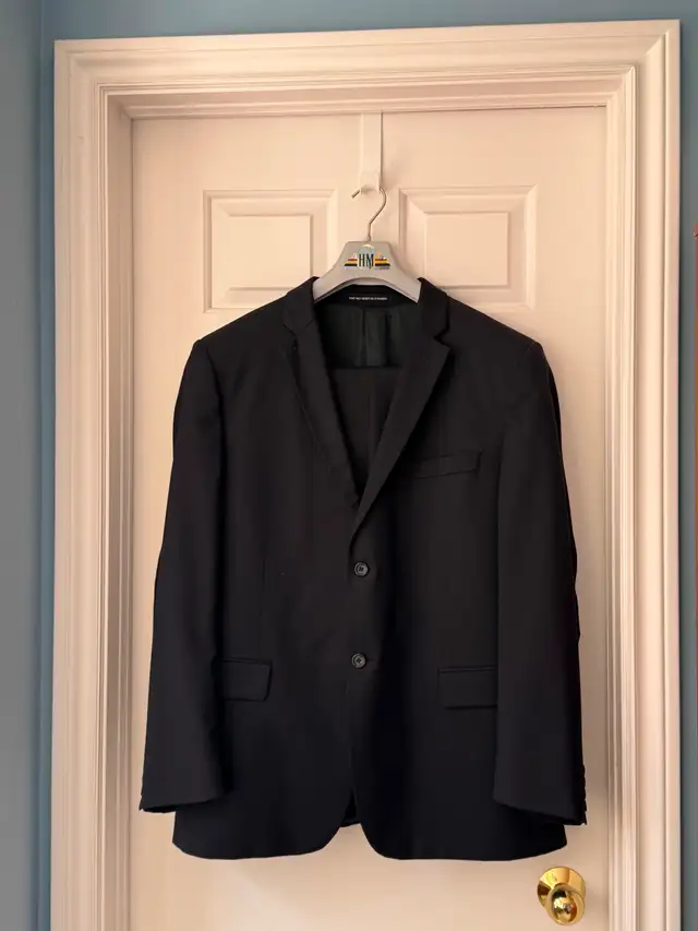 Men's JONES NEW YORK Classic Dark Navy Blue Suit, 44R
