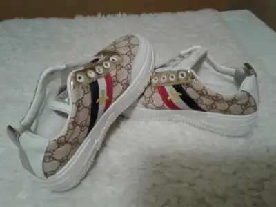 Sneakers designer beautiful size 7 good price, View more