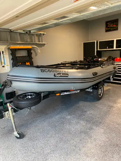2016 Zodiac 14 ft ,2022 20 hp Mercury 20EH electric start, 30 amp lithium battery, Seamax Bimini roo...
