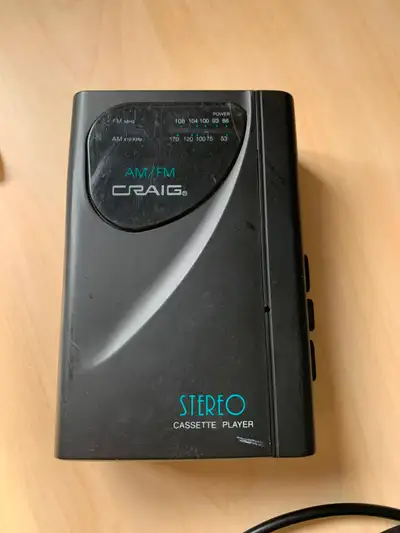 Vintage Craig stereo cassette player Radio works well cassette not so much model JH6222 have 2 pick...