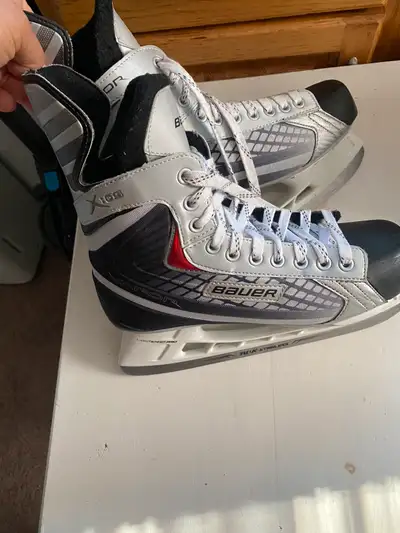 Bauer Vapor super light in weight , View more