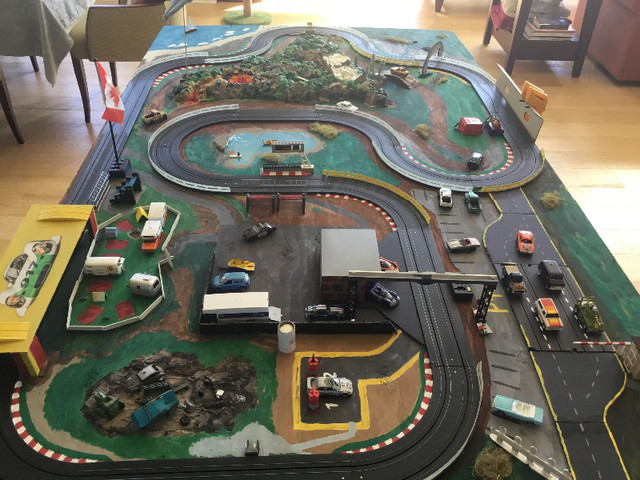 AFX slot car, track Diorama, vintage 210cm x 122cm, functional in Toys & Games in City of Halifax