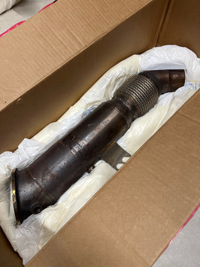 B58 Active Autowerke no CEL downpipe in Engine & Engine Parts in Ottawa