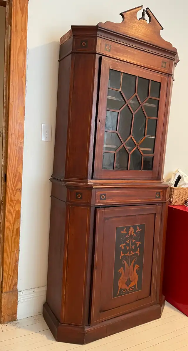 Antique Edwardian Cabinet in Hutches & Display Cabinets in City of Toronto - Image 3