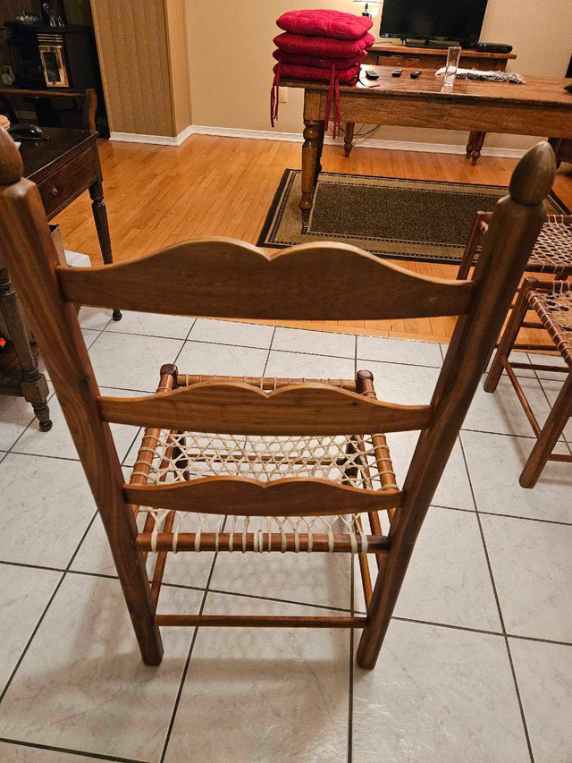 Four Vintage Ladder Back Chairs. in Chairs & Recliners in Gatineau - Image 3