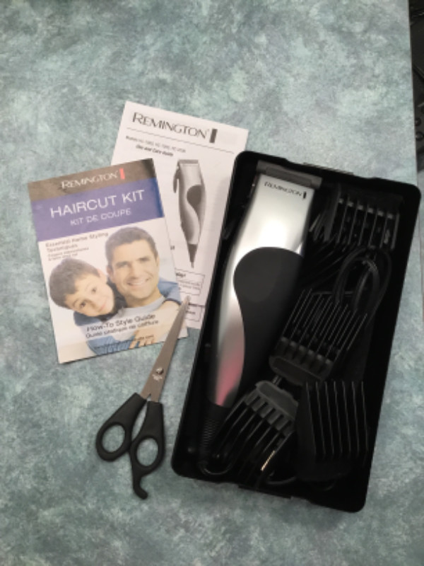 Remington electric hair cutting/shaving kit for sale, used once in Health & Special Needs in Thunder Bay