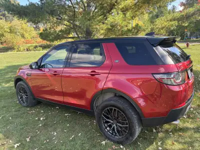 Selling my 2017 Land Rover AWD many new parts currently has 119,000kms n going up as we drive it run...