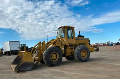 Allis Chalmers wheel loader also comes with pallet forks works good asking $17000 obo. for more info...
