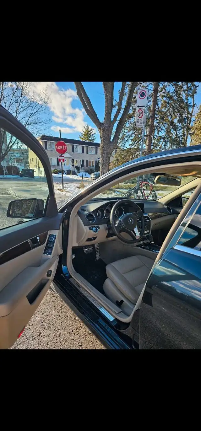 Mercedes-Benz c250 2012 4matic  in Cars & Trucks in City of Montréal - Image 7