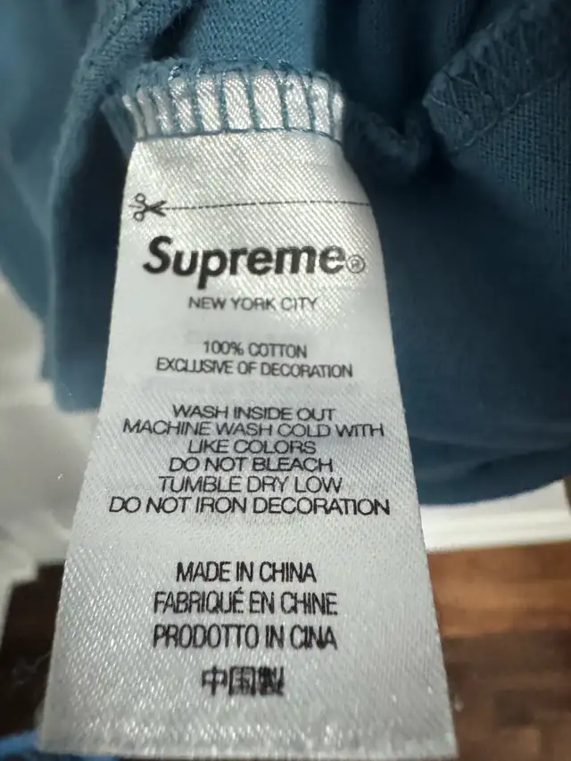 Supreme Property Label Short Sleeve Top ‘Light Slate’ (XL mens) in Men's in City of Toronto - Image 5