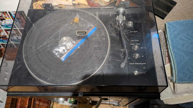 Hitachi vintage ps38 and ps48 for parts in General Electronics in Ottawa - Image 2