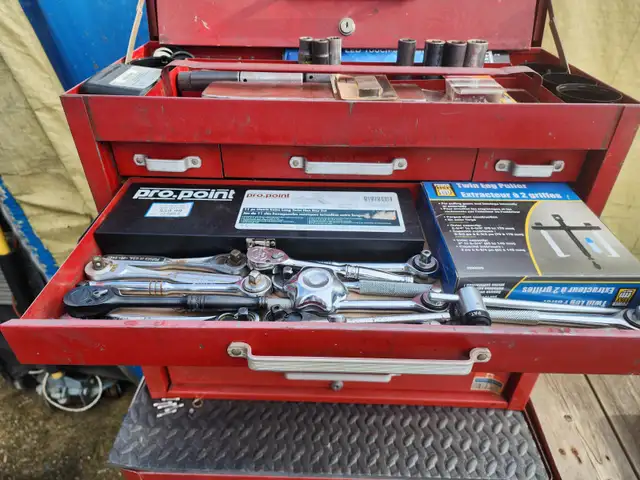 Mastercraft/Beach 6 Drawers Tool Chest W Aluminum Wrench Holders in Tool Storage & Benches in Windsor Region - Image 9