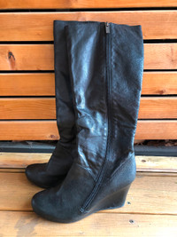 Kenneth Cole Reaction Tall Black Boots Size 10!