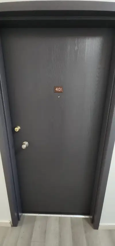 ✨ 2 Bedroom | 1 Bathroom Apartment – Available Now! ✨� Well-Maintained Building This freshly updated...