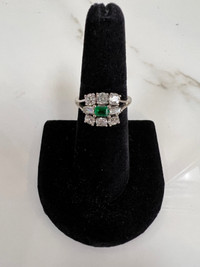 Gorgeous 18K White Gold Emerald and Diamond Ring
