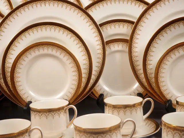 Paragon ATHENA Gold DINNER SET65070972632962121
