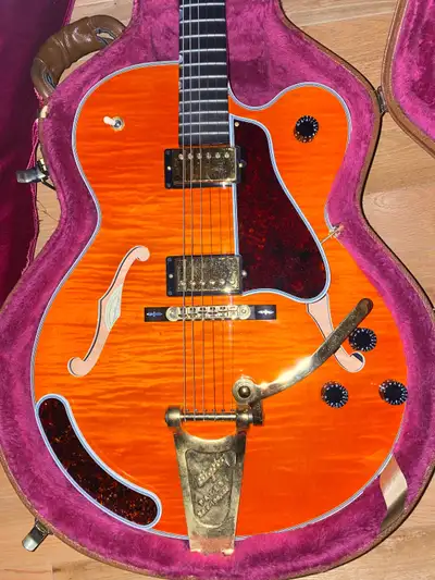 Gibson CHET ATKINS COUNTRYGENTLEMAN SUNRISE ORANGE 1997., View more