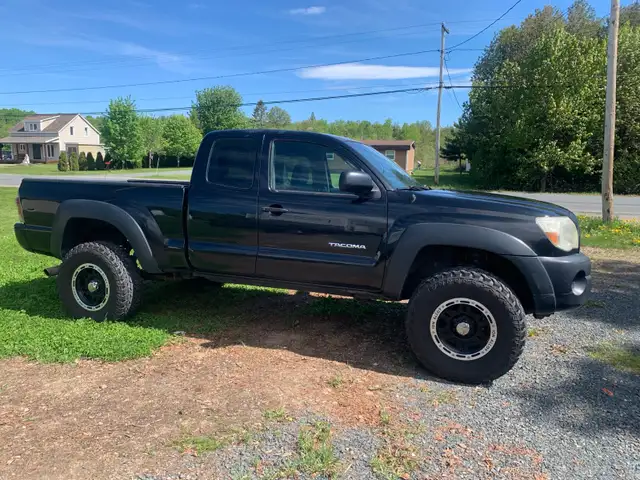 Toyota Tacoma 2009 standard