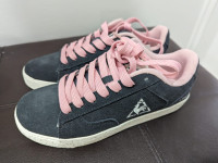 New Le Coq Sportif Girls Grey Gray & Pink shoes Size 5 Mississauga / Peel Region Toronto (GTA) Preview
