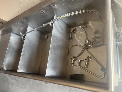 Industrial stainless steel three compartment sink and ice basin, View more