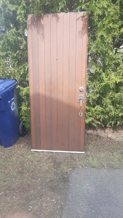 Une porte d'entrée, View more