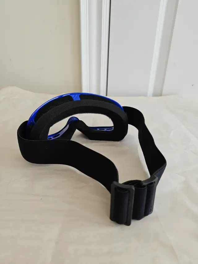 Bmx Mtb Bike Riding Glove For age 6-14 $10,  Sports Goggle $8 in Other in Markham / York Region - Image 7