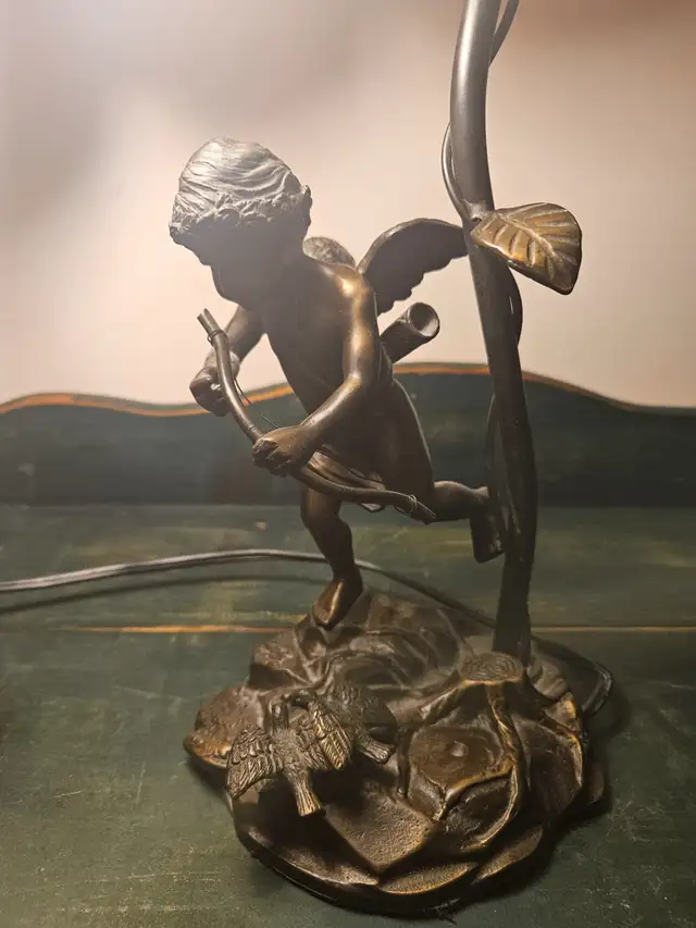 ANTIQUE ART DECO SIGNED BRONZE TABLE LAMP in Indoor Lighting & Fans in City of Toronto - Image 3