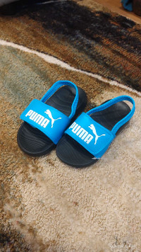 New Puma sandals size 9