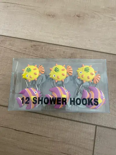 Fish Shower curtain hooks. Never used.