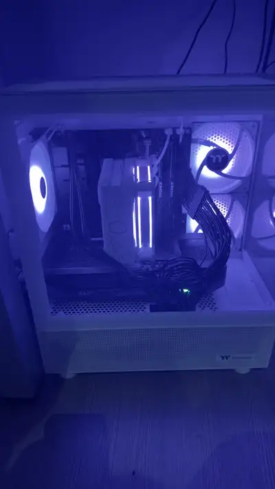 Gaming pc RX9070xt ToP pc very powerfull, View more