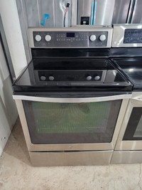 Whirlpool 30" Stainless Steel Electric Ceramic Top Stove Oven Ra