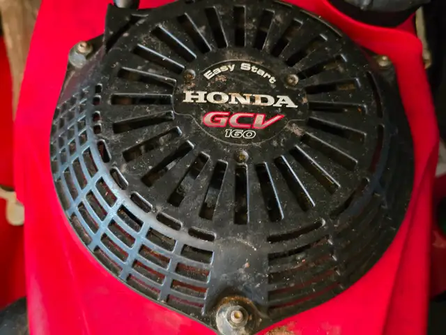 Black Max W Honda GCV160 Zero-Turn Lawnmower Over Head  Cam in Lawnmowers & Leaf Blowers in Windsor Region - Image 7