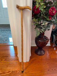 Wood handle cane / walking stick
