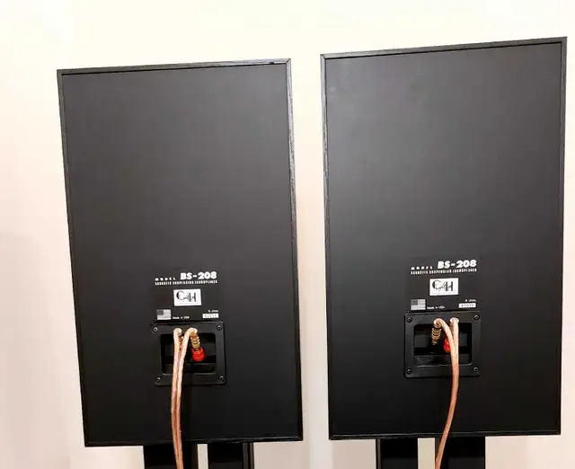 CAH BS-208 Speakers & Stand in Speakers in Markham / York Region - Image 4