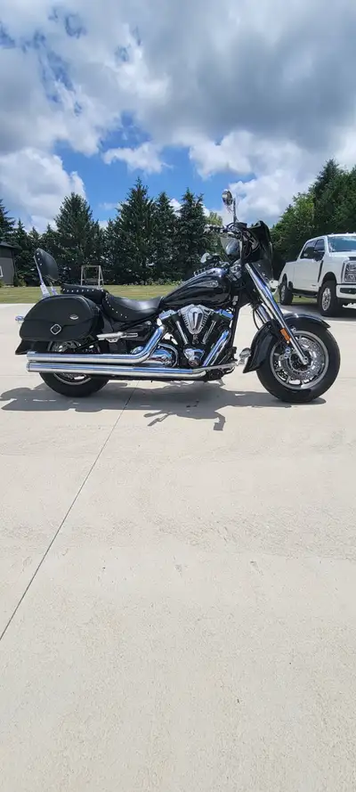2006 Yamaha Roadstar 1700 Midnight Edition Beautiful bike lots of Chrome and upgrades added over the...