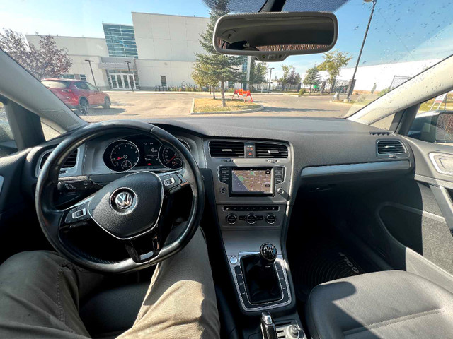 2016 Volkswagen Golf TSI Manual in Cars & Trucks in Calgary