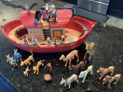The ark is in great shape. Some parts missing but added some other Playmobile to the set.