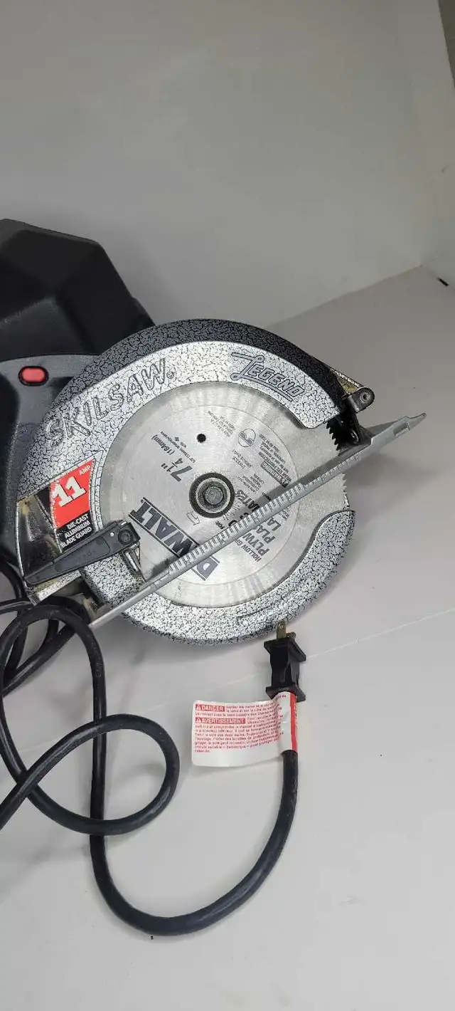 skilsaw 7 1/4" circular saw  in Power Tools in Oakville / Halton Region - Image 4
