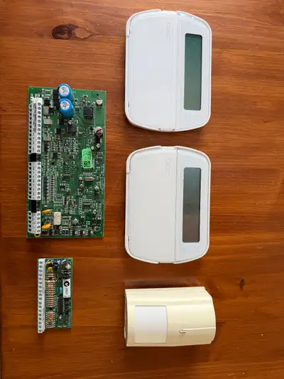 Système alarme DSC à vendre, View more