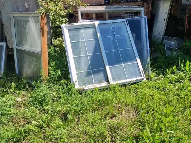 assorted windows65070972789635123