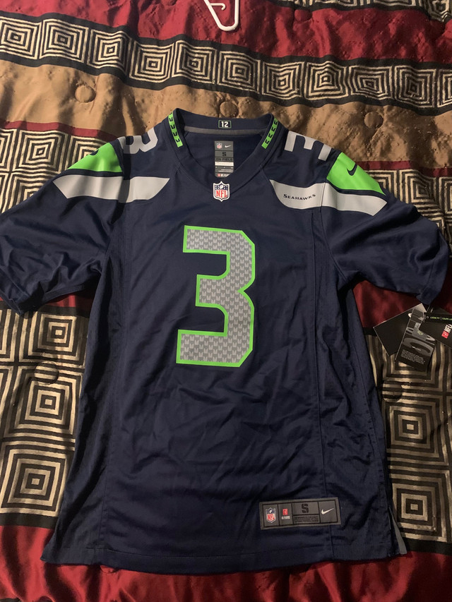 Brand New w/tags Nike NFL Seattle Seahawks Wilson Jersey Mens S in Arts & Collectibles in Vernon