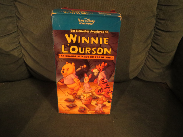 V.H.S.  Disney Winnie l'ourson dans Art et objets de collection  à Ville de Québec