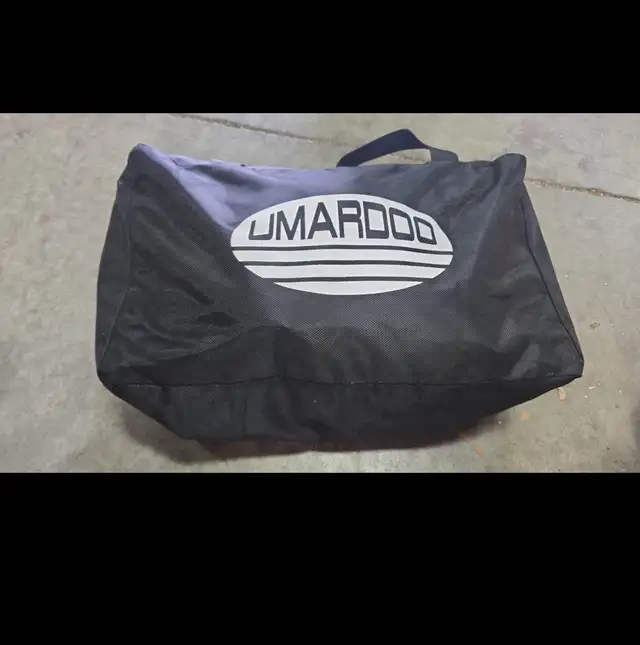 UMARDOO Family Beach Tent Sun Shade Canopy 10×9FT with 4 Aluminu in Patio & Garden Furniture in Hamilton - Image 10