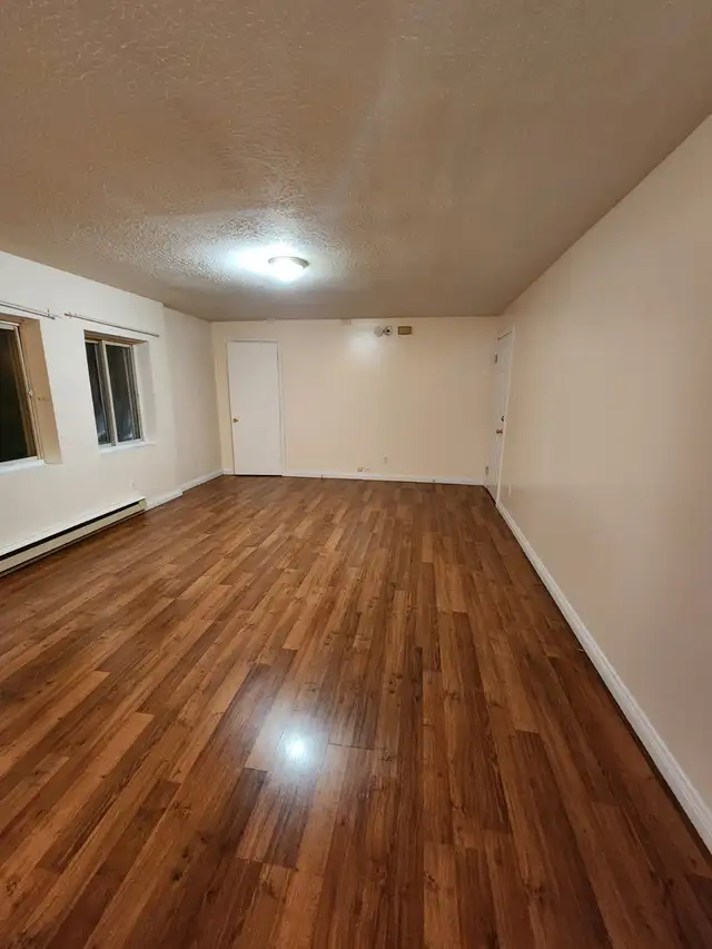 42 Royal Rd, Unit 9, 1-bedroom studio(1 bath 1kt 2F) Northwest