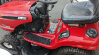 Craftsman Lawn Tractor 42" 22hp OHV