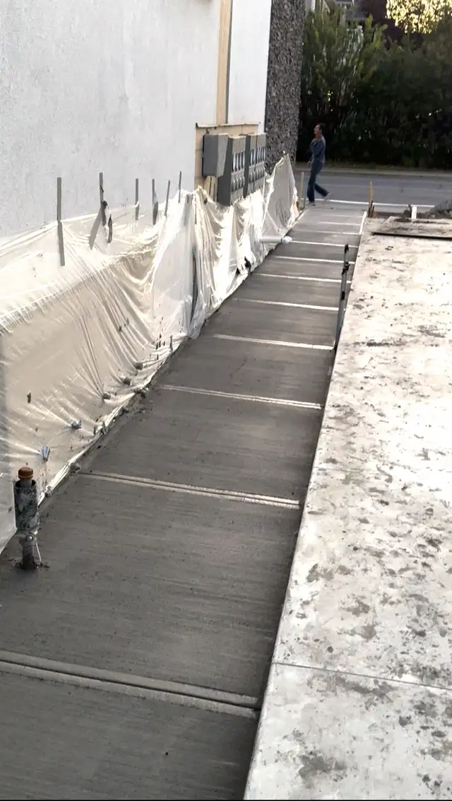 Full concrete in Brick, Masonry & Concrete in Calgary - Image 7