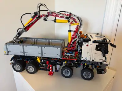 LEGO 42043 Technic Mercedes-Benz Arocs 3245 (retired), View more