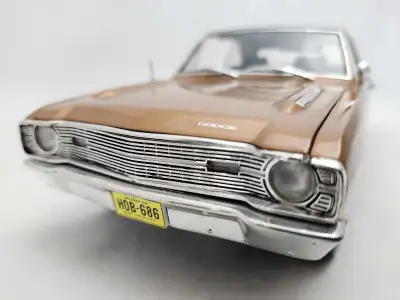 Ultra Rare 2004 Release Die-Cast Promotions SKU# 50202 Daimler Chrysler Official Licensed Product 1:...