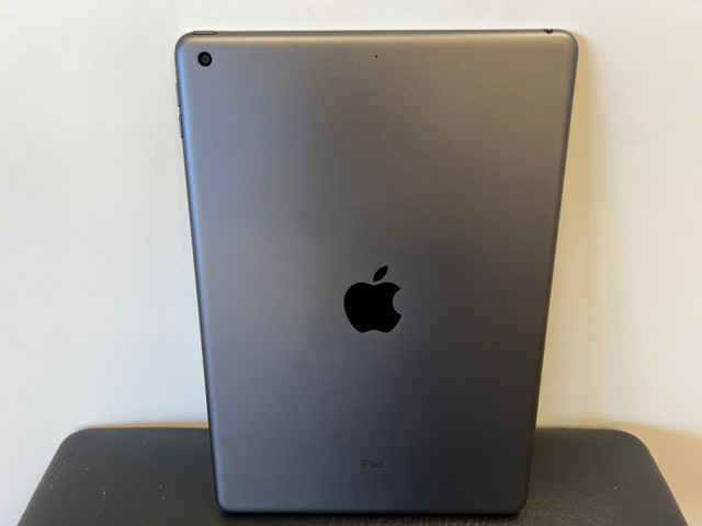 256GB 9th Gen iPad  in iPads & Tablets in Thunder Bay - Image 2