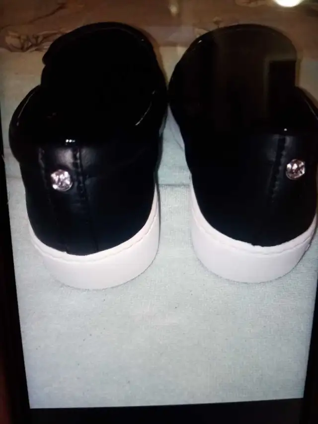 Michael Kors Women's Shoes - Size 11 M in Women's - Shoes in City of Toronto - Image 4